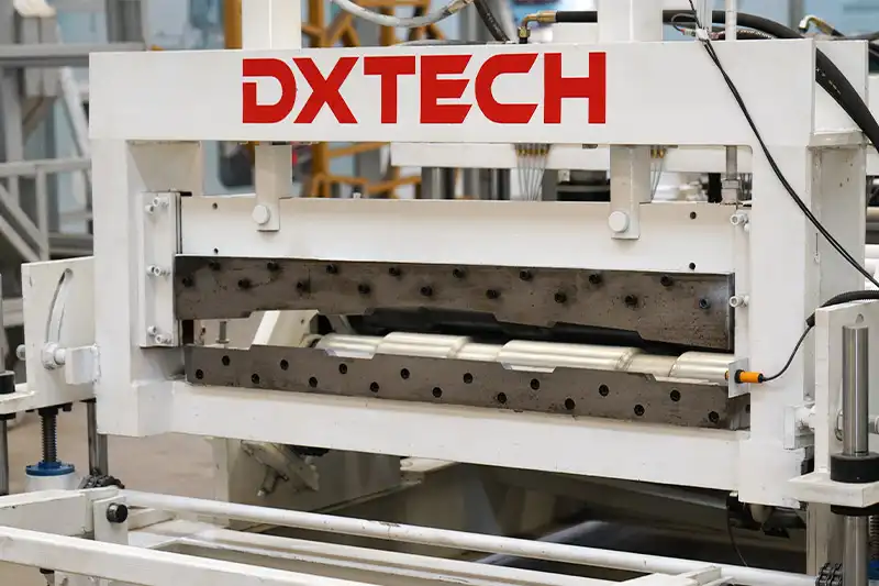 DXTECH Automatic Sheet Metal Roof Panel Roll Forming Machine With Hydraulic Uncoiler