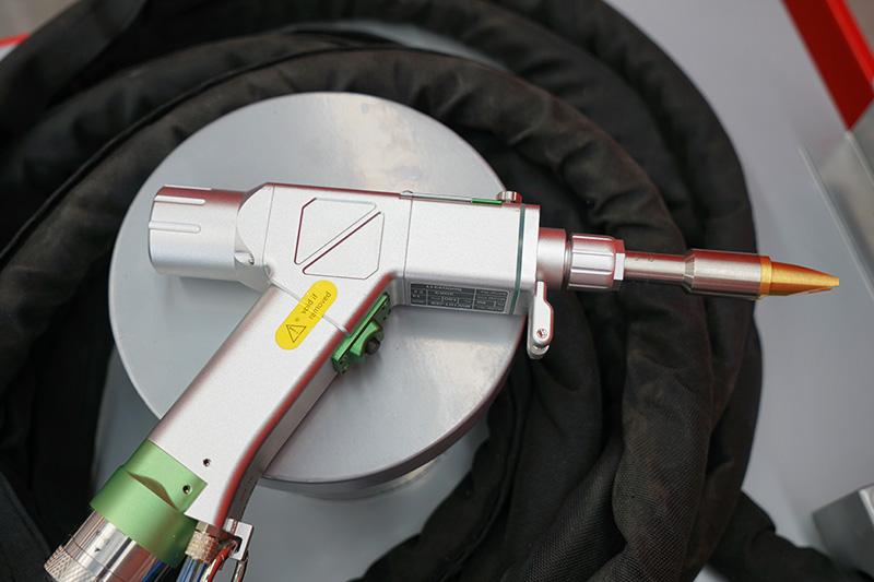MCCW Series Handheld “4 in 1” Mini Fiber Laser Cleaning Machine